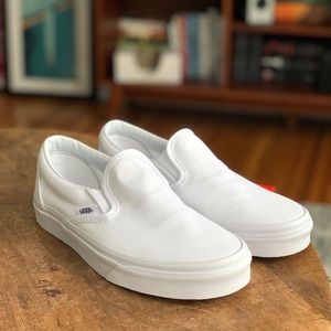 BRAND NEW Classic Vans Slip Ons